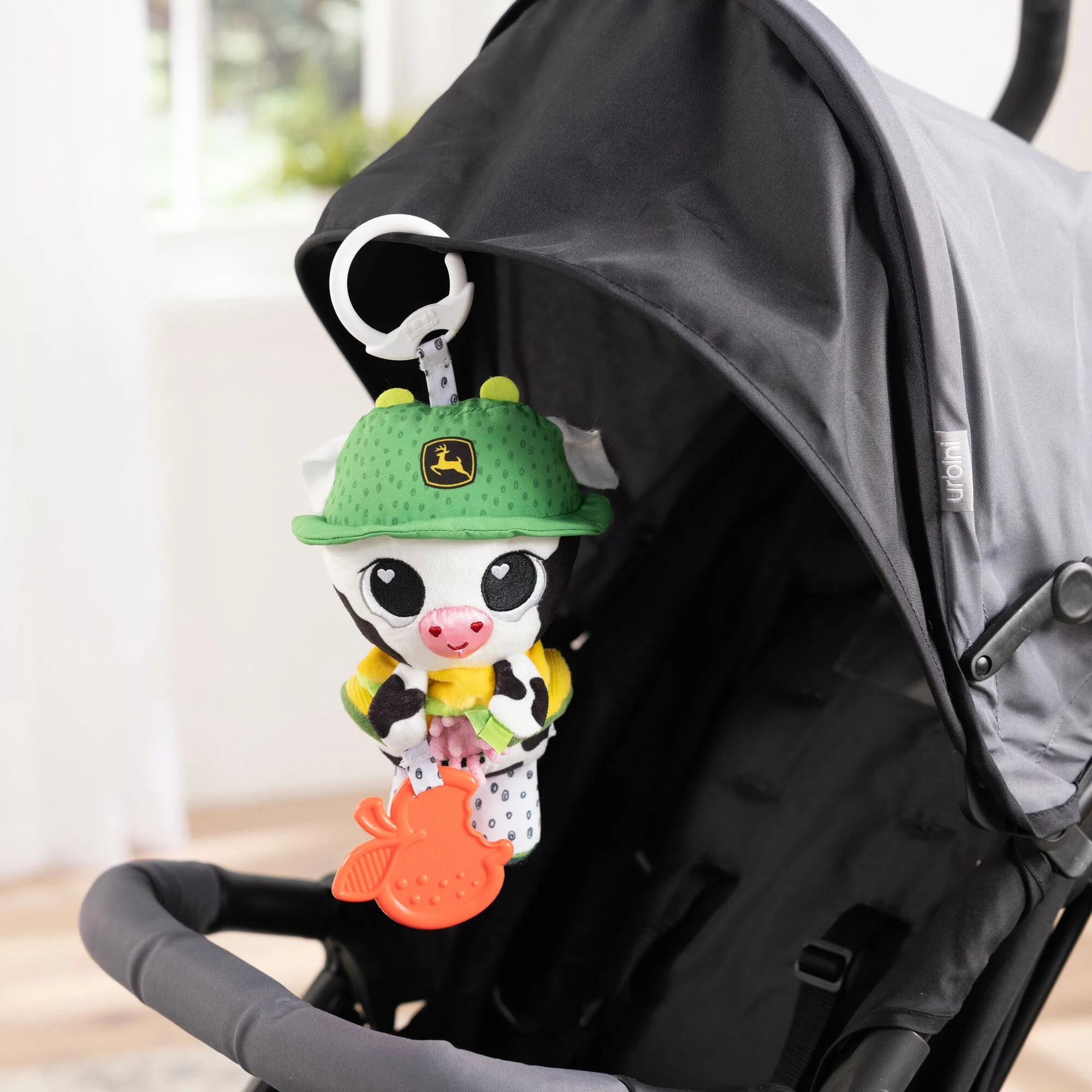 Bella the Cow Clip & Go