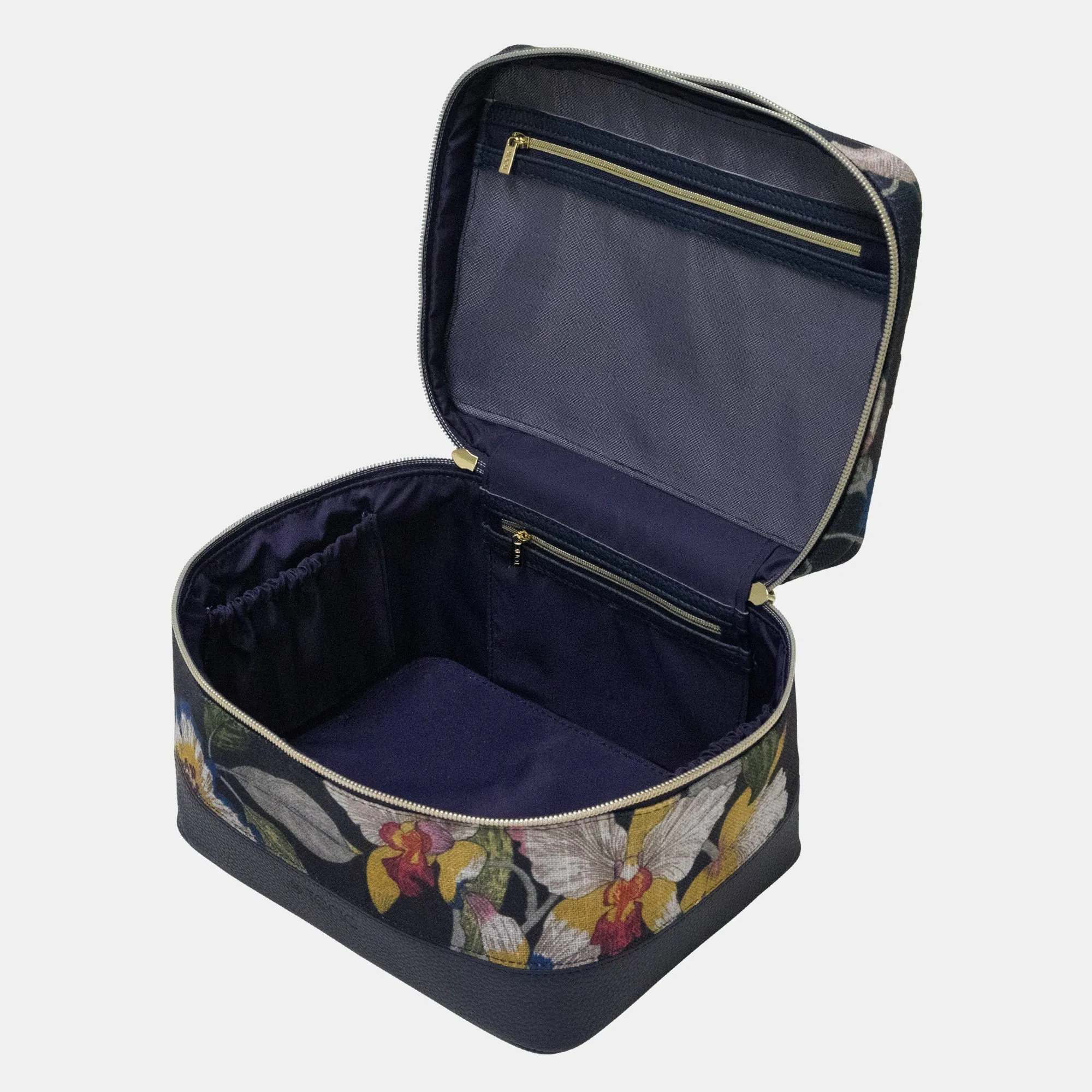 Tonic Beauty Case