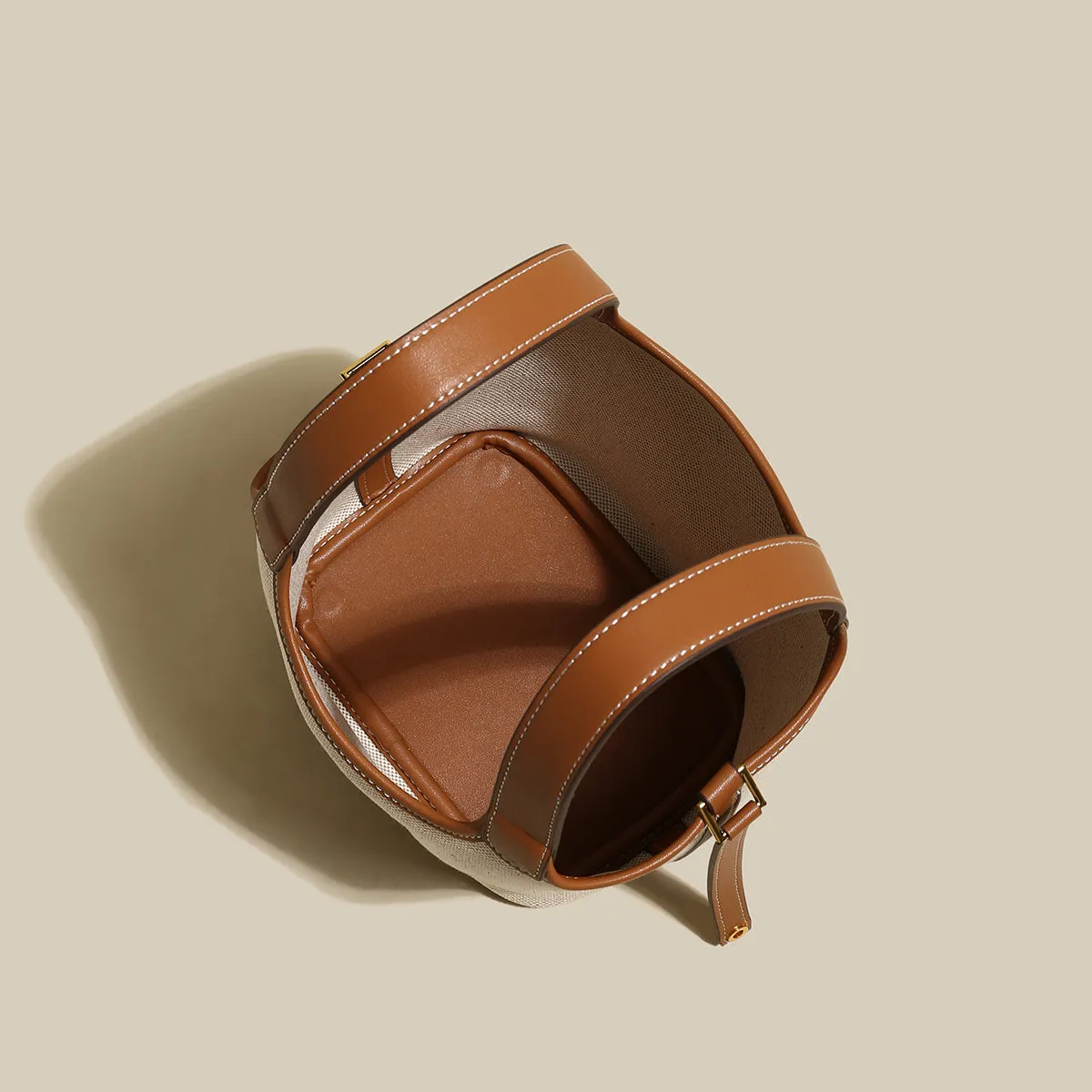 Universal Beige Bucket Bag
